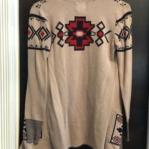 Tribal pattern longer cardigan with pockets